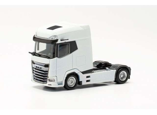 DAF XG+, white