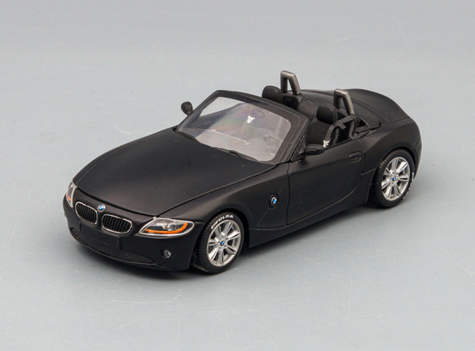 BMW Z4 Roadster E85 "FULDA" (2002), matt black