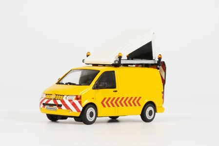 VOLKSWAGEN Transporter BF3 - NL, White Line 1:50, желтый