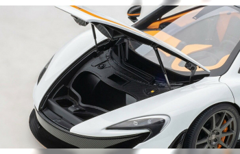 McLaren P1 - 2013 (diamond white)