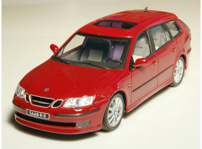 SAAB 9-3 Wagon, red