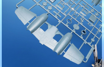 Сборная модель Gloster Meteor Mk.4 'RAF And KLu'