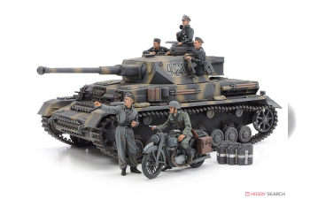 Сборная модель German Tank Panzerkampfwagen IV Ausf.G Early Production & Motorcycle Set "Eastern Front"