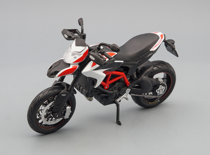 DUCATI Hypermotard SP (2013), black / white / red