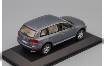 Volkswagen Touareg (2003), grey metallic
