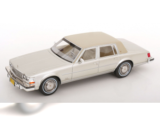 CADILLAC Seville (1976), silver creme
