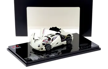 PAGANI Utopia (2022), white