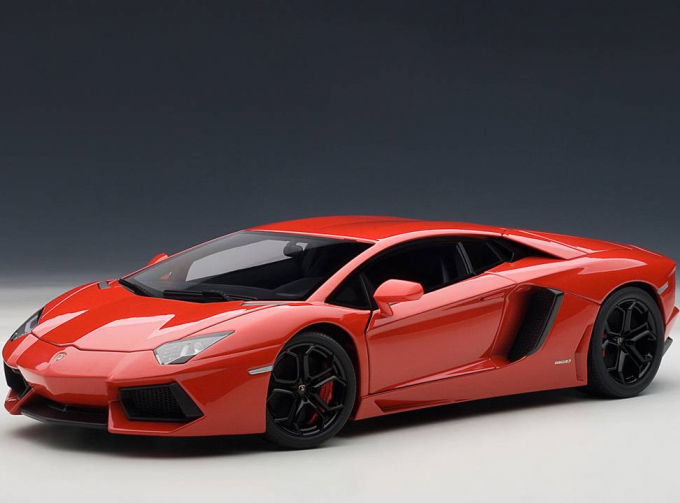 LAMBORGHINI Aventador LP700-4 (2011), rosso andromeda / red black wheels