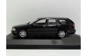 VVOLVO V40 Break (1996), black
