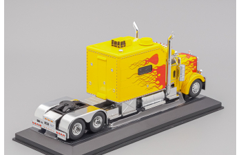 PETERBILT 379 Custom towing vehicle (2002), yellow red