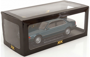 BMW 740i E38 (1994), green metallic