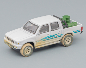 TOYOTA HiLux Dirty (1993), white