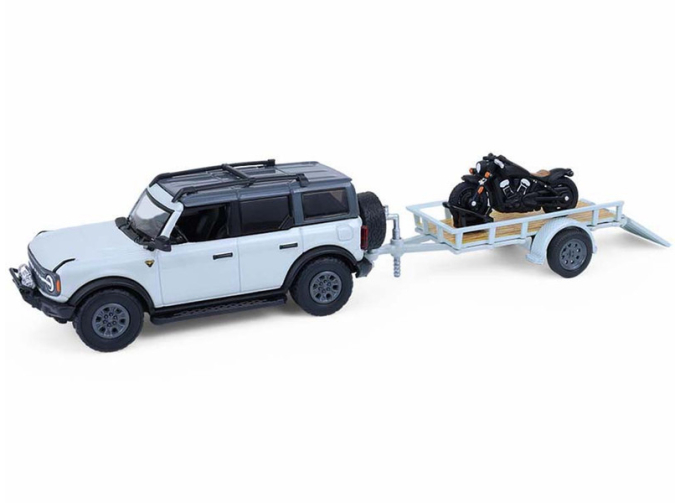 FORD Bronco Badlands 4-двери 4x4 с прицепом и мотоциклом (2021), Cactus Grey