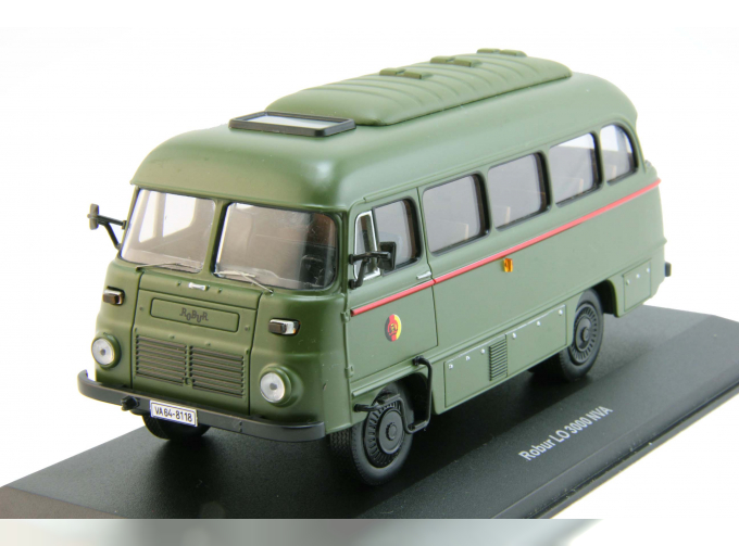 ROBUR LO 3000 NVA Army, green