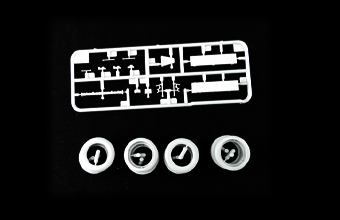 Сборная модель German 88mm L71 Flak41 Anti-Aircraft Gun w/Sd.Ah.202 Trailer