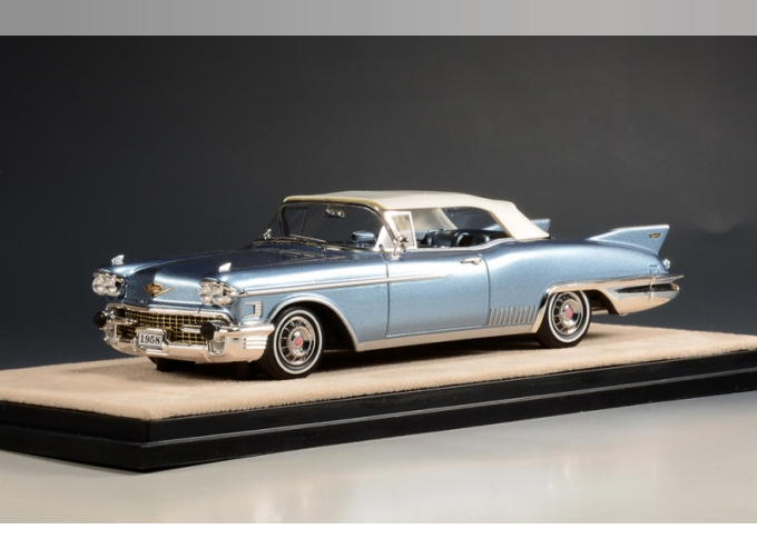 CADILLAC Eldorado Biarritz "Raindrop" Prototype (закрытый) (1958), Argyle Blue Irid