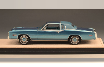 CADILLAC Eldorado Biarritz 1978, mediterranean blue