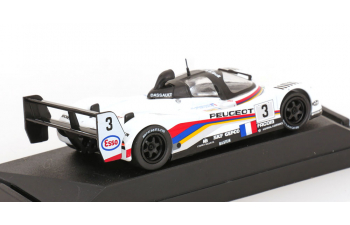 PEUGEOT 905 Winner 24h Le Mans, Helary/Bouchut/Brabham (1993)