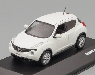 NISSAN Juke кроссовер 4х4 (2010), white