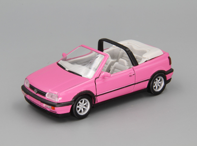 VOLKSWAGEN Golf Cabrio, pink