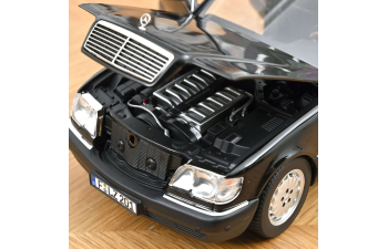 MERCEDES-BENZ S600 (W140) (1997), Obsidian Black Metallic