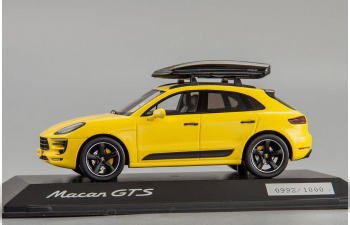 PORSCHE Macan GTS with box on the roof, yellow