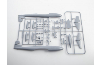 Сборная модель Gloster Meteor F.8 Prone Pilot