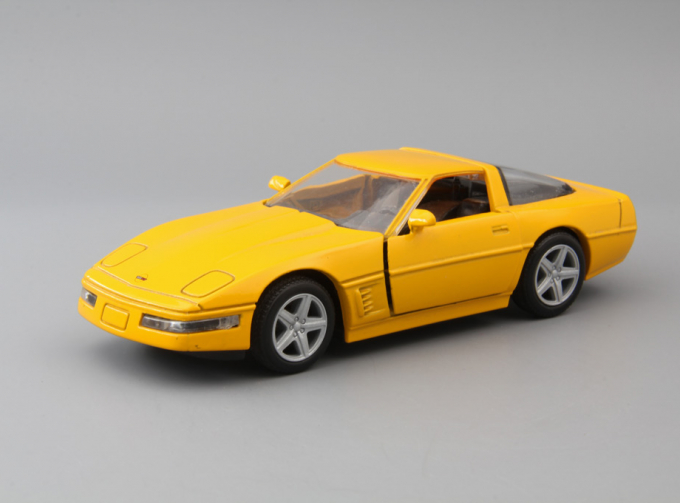 CHEVROLET Corvette (1996), yellow