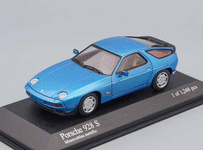 PORSCHE 928 S (1979), blue metallic