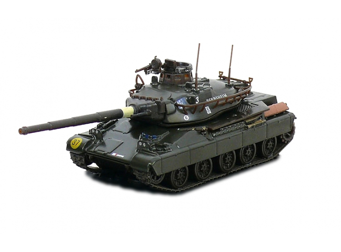 AMX-30B (1982), Czolgi Swiata 7