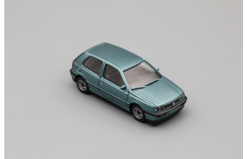 VOLKSWAGEN Golf, blue metallic