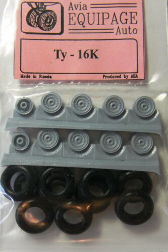 Резиновые колеса Ту-16K