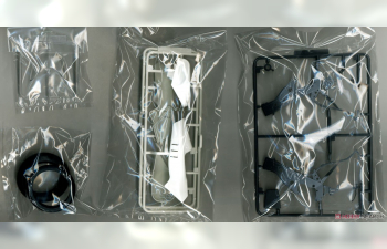 Сборная модель Suzuki RGV-Γ (XR74) 1988 Team Pepsi/Suzuki #34 Kevin Schwantz