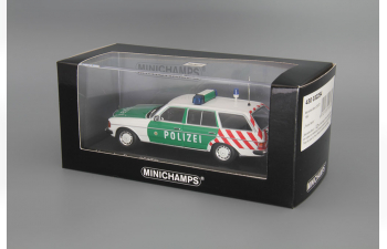 MERCEDES-BENZ 250 TD (S123) Autobahnpolizei Berlin (1982), white / green