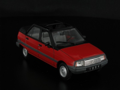 CITROEN Visa découvrable de 1984, серия Passion Citroën 70, красный