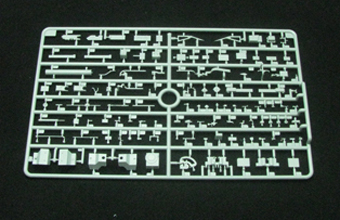Сборная модель German 88mm L71 Flak 41 Anti-Aircraft Gun w/Crew