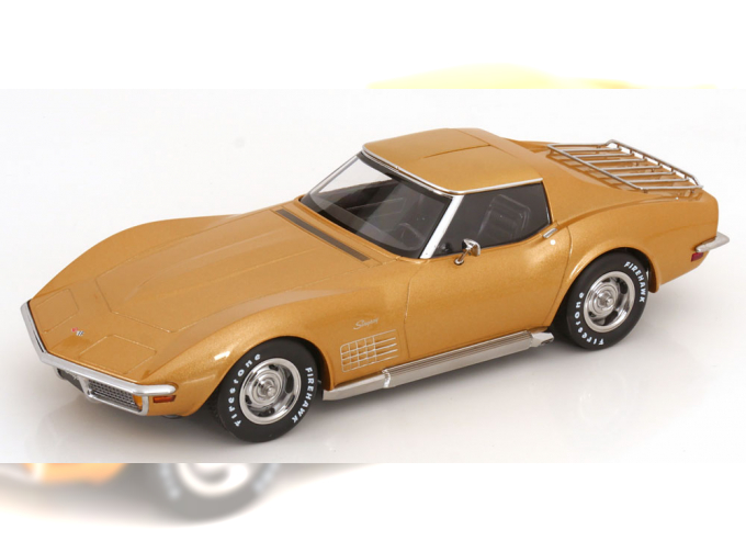 CHEVROLET Corvette C3 with removable roof parts and side pipes (1972), gold metallic