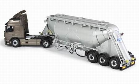 VOLVO FM450 with bulktrailer, grey