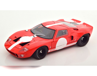 FORD GT40 MK1 #14 24h Le Mans Sutcliffe/Spoerry (1966)