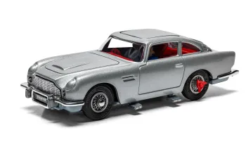 Набор из трех моделей ASTON MARTIN JAMES BOND - Db5 classic collection (1965)