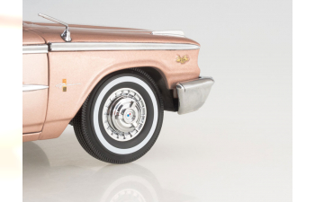 FORD Galaxie 500 XL Hardtop, peach