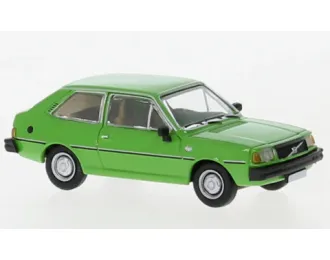 VOLVO 343 (1976), green