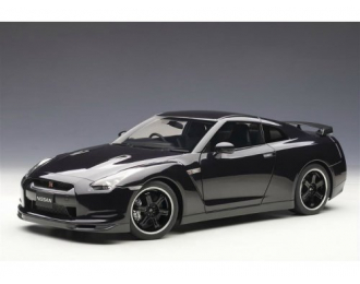 NISSAN GT-R (R35) SPEC V 2009, черный