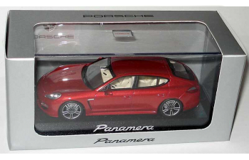 PORSCHE Panamera, rubin red