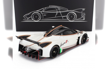 PAGANI Huayra R №1 (2021), Pearl White Carbon