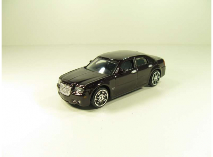 CHRYSLER 300C Hemi, коричневый