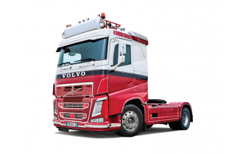 Сборная модель VOLVO Fh16 Tractor Truck 2-assi 2021