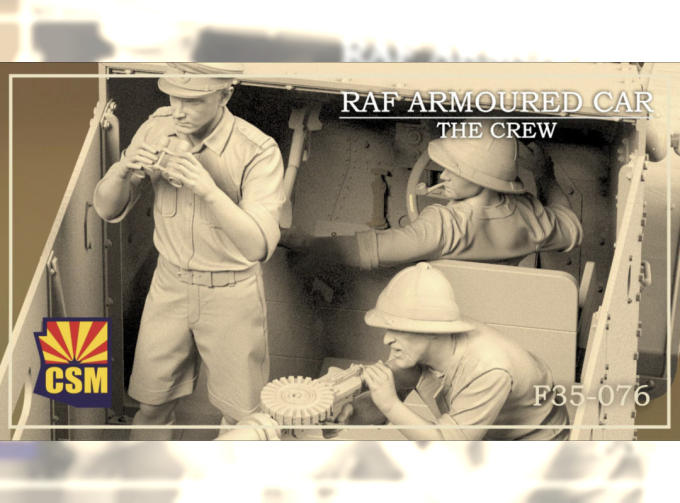 Сборная модель экипаж бронеавтомобиля Королевских ВВС (сержант Эдвард «Тед» Макдональд, водитель Оуэн Фримен и лейтенант авиации Роберт Эванс)