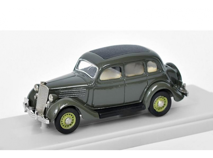 FORD Touring Sedan 4 doors (1935), green