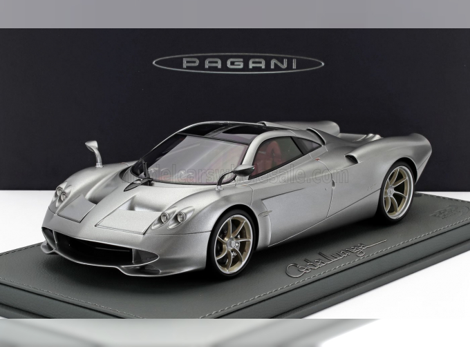 PAGANI Huayra Codalunga (2022) - Con Vetrina - With Showcase, Grigio Montecarlo - Matt Grey